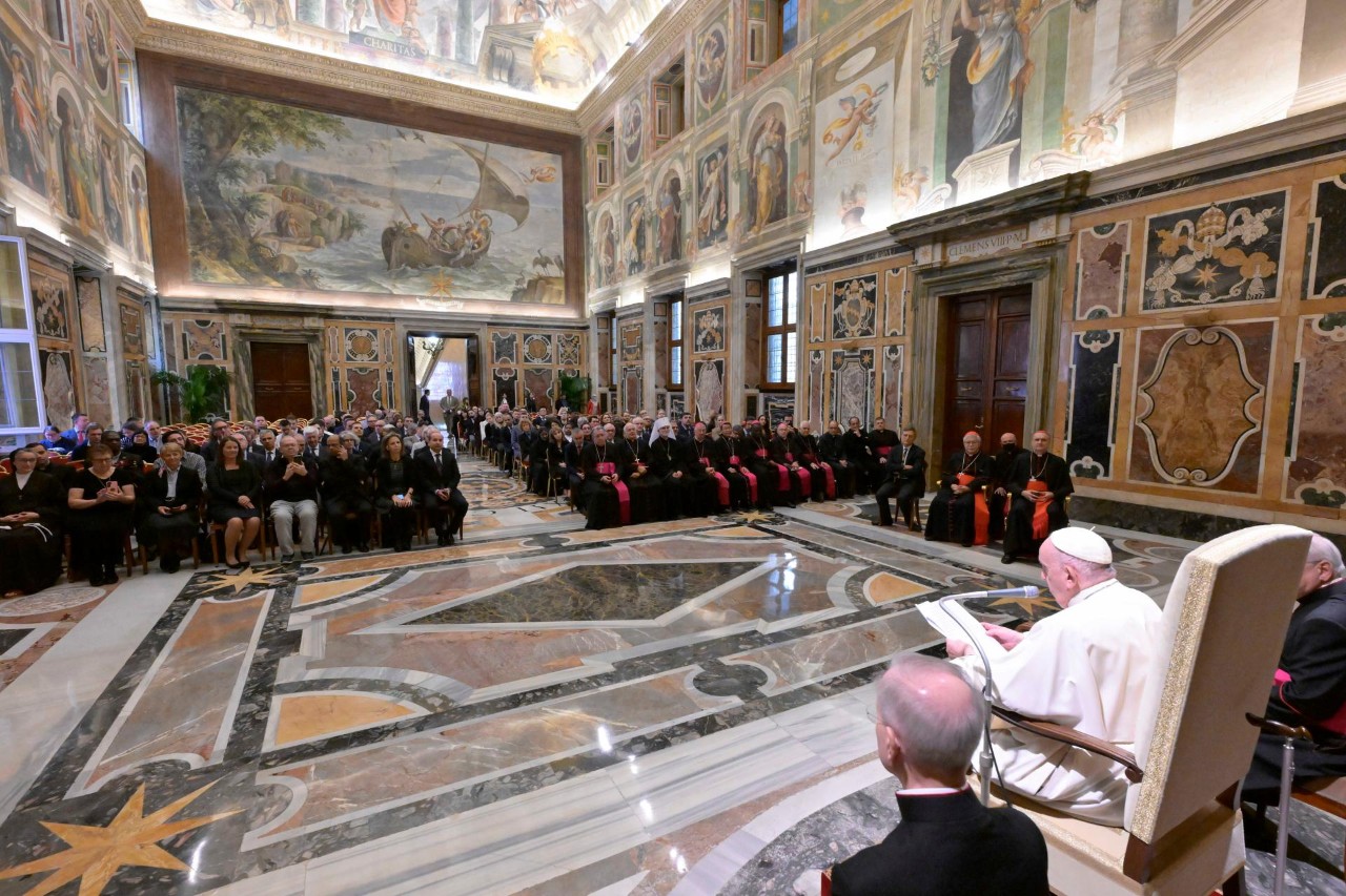 2022.11.12 Dipendenti, e Partecipanti all'Assemblea Plenaria, del Dicastero per la Comunicazione