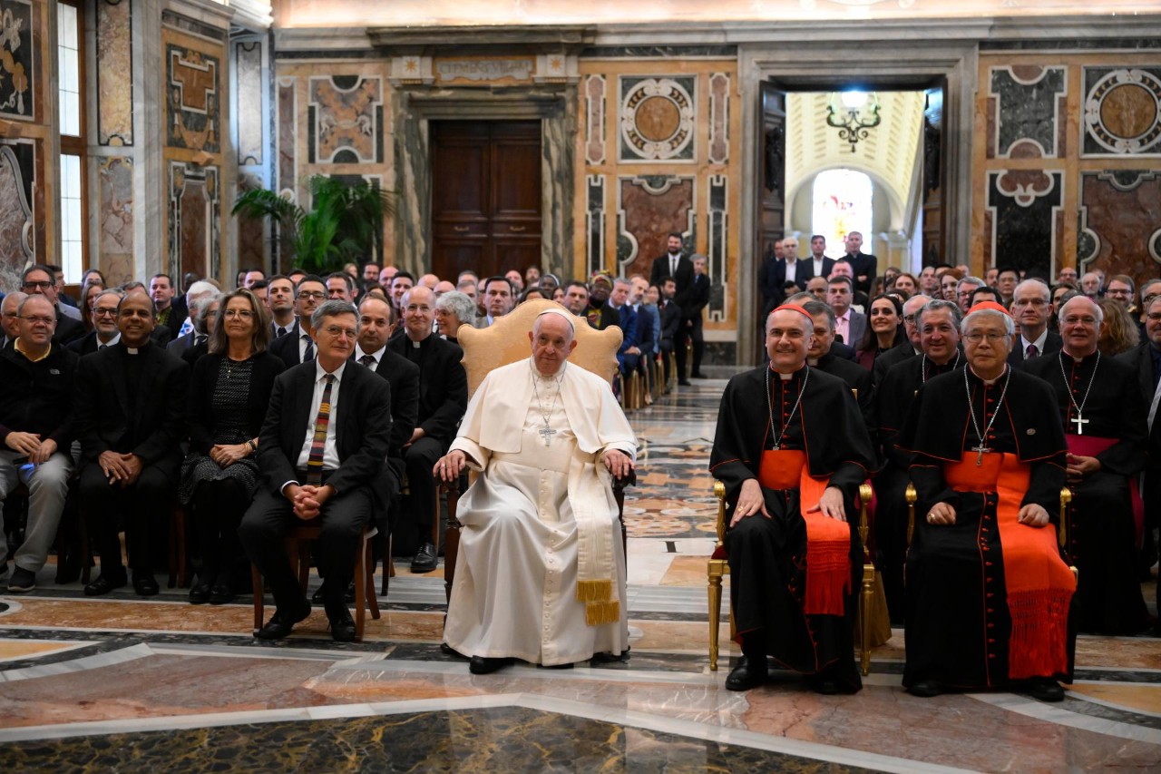 2022.11.12 Dipendenti, e Partecipanti all'Assemblea Plenaria, del Dicastero per la Comunicazione
